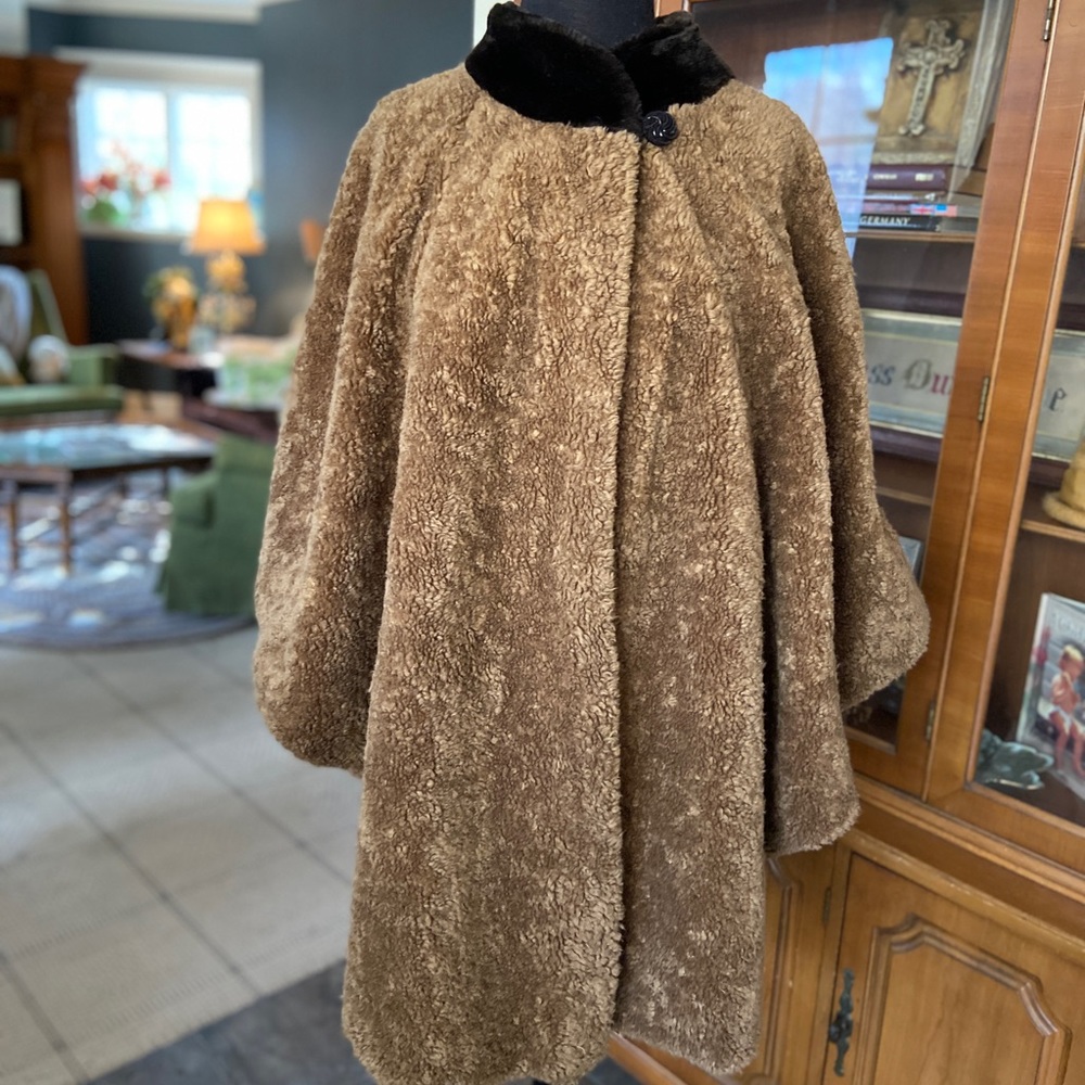 Vintage Scandinavian cape poncho